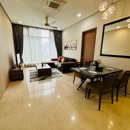 Soho Suites Klcc By Comfort Suites Kuala Lumpur Exterior photo