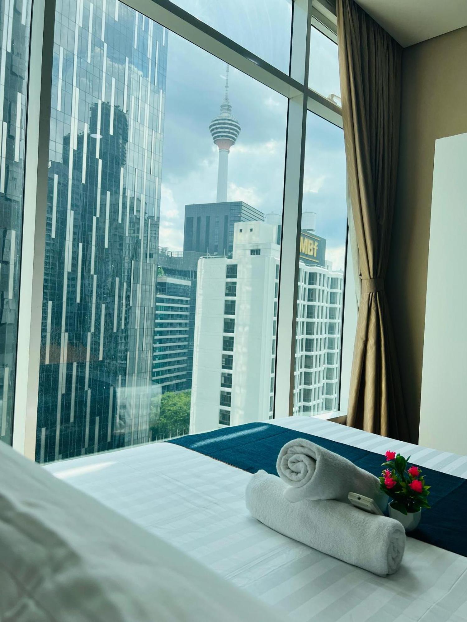 Soho Suites Klcc By Comfort Suites Kuala Lumpur Exterior photo
